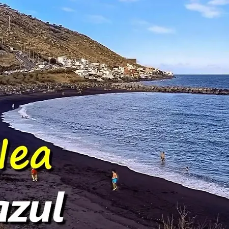 Stunning 3 Bedroom In With Ocean Views Διαμέρισμα *