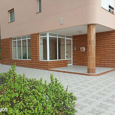 Stunning 3 Bedroom In With Ocean Views Διαμέρισμα