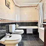 Stunning 3 Bedroom In With Ocean Views * Radazul