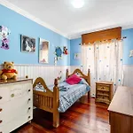 Stunning 3 Bedroom In With Ocean Views شقة *