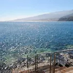 アパート Stunning 3 Bedroom In With Ocean Views *