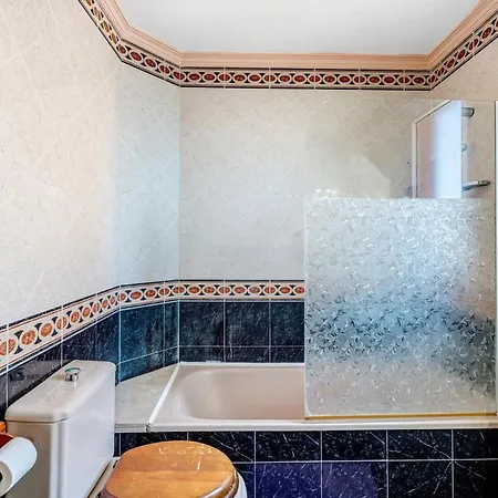 Stunning 3 Bedroom In With Ocean Views Radazul