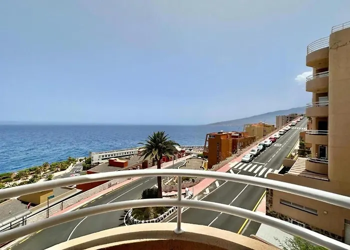 아파트 Stunning 3 Bedroom In With Ocean Views *