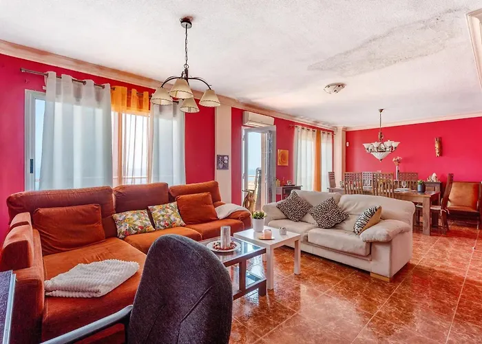 Stunning 3 Bedroom In With Ocean Views Radazul