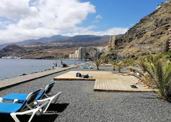 Stunning 3 Bedroom In With Ocean Views 公寓