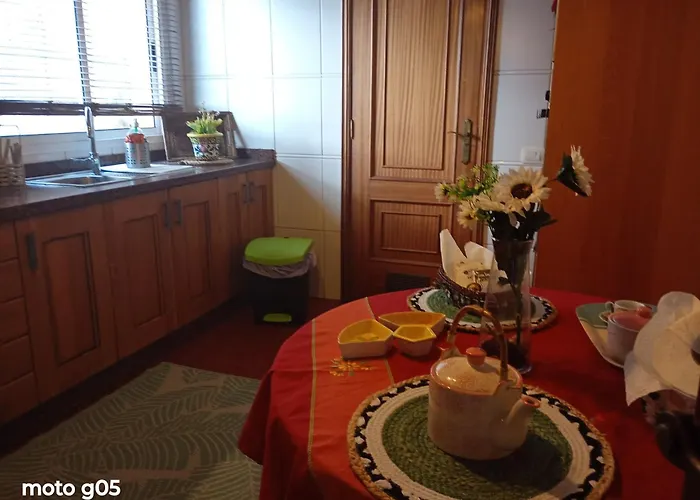 Stunning 3 Bedroom In With Ocean Views * Radazul