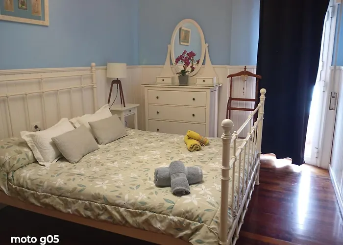 Stunning 3 Bedroom In With Ocean Views