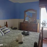 Stunning 3 Bedroom In With Ocean Views דירה *