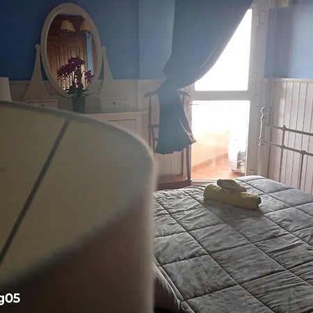 Stunning 3 Bedroom In With Ocean Views Lägenhet Radazul