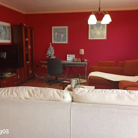 Stunning 3 Bedroom In With Ocean Views Lägenhet Radazul